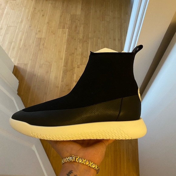 Hermès womens via sneakers - Picture 2 of 3